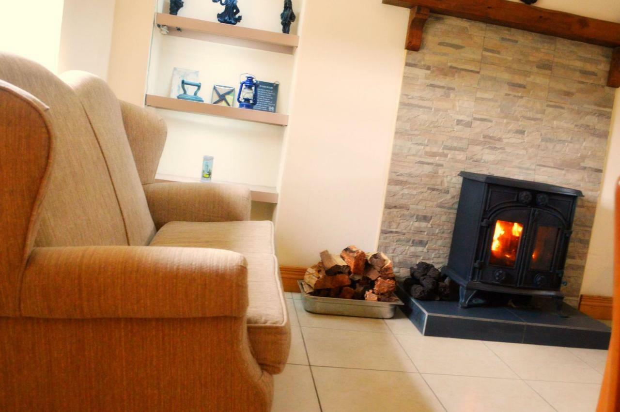 Biddys Cottage Culdaff Extérieur photo
